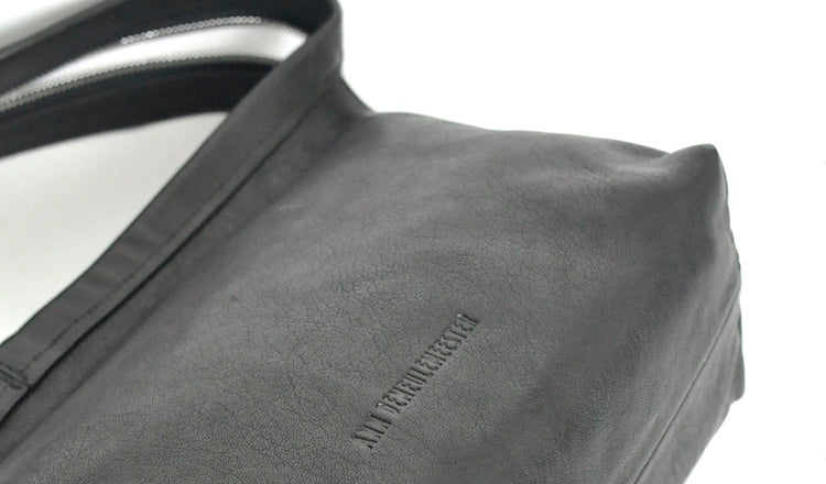 ANN DEMEULEMEESTER - LEATHER BAGS – Lift Daikanyama