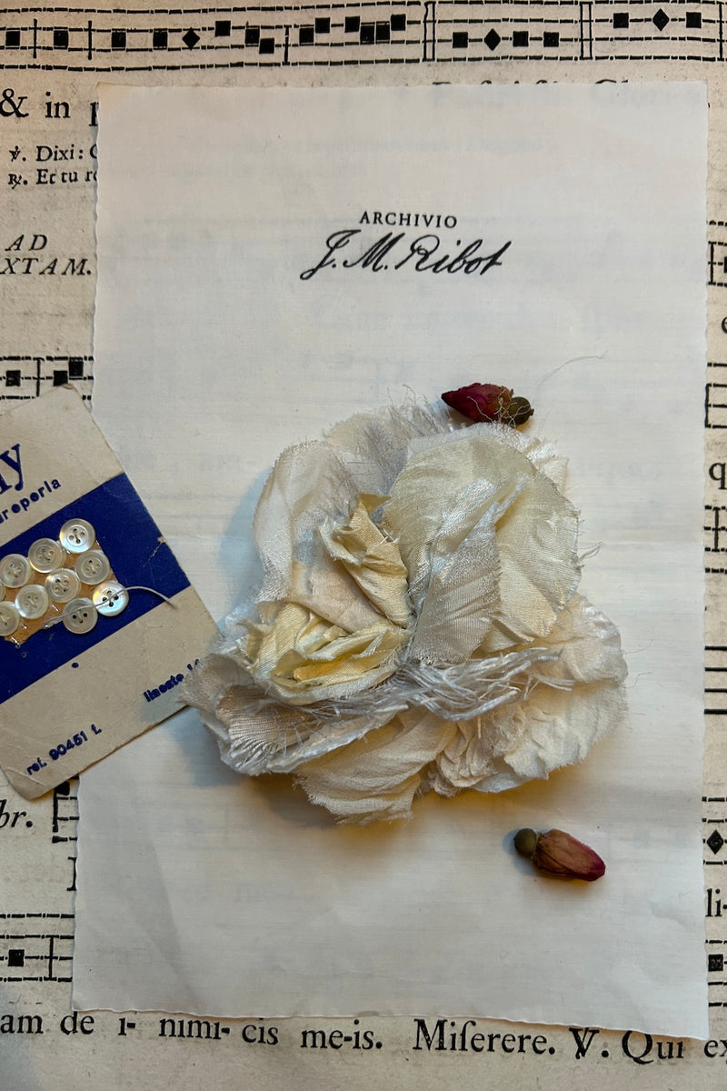 SILK FLOWER