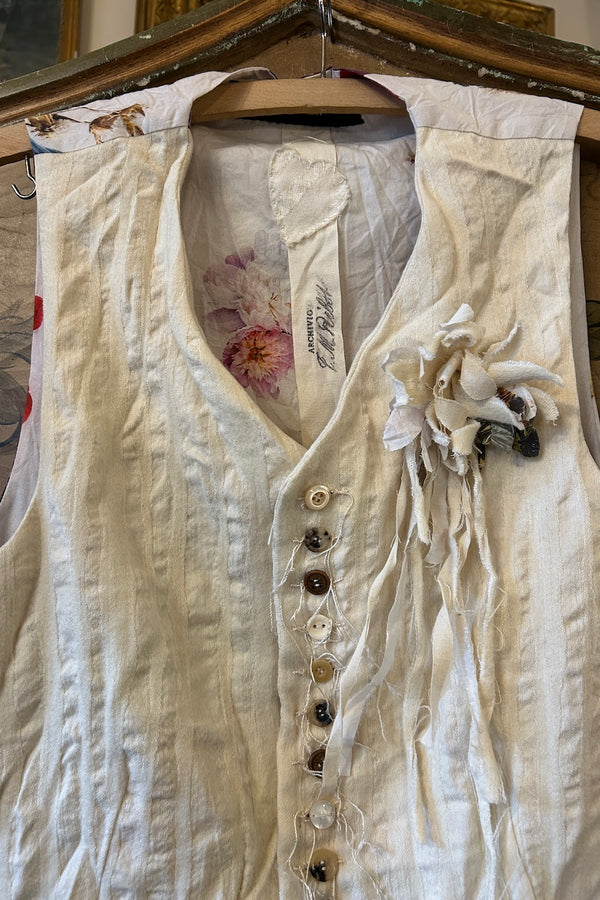 VEST