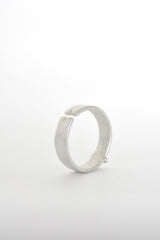 MULTIPLE CROSS CARVED RING