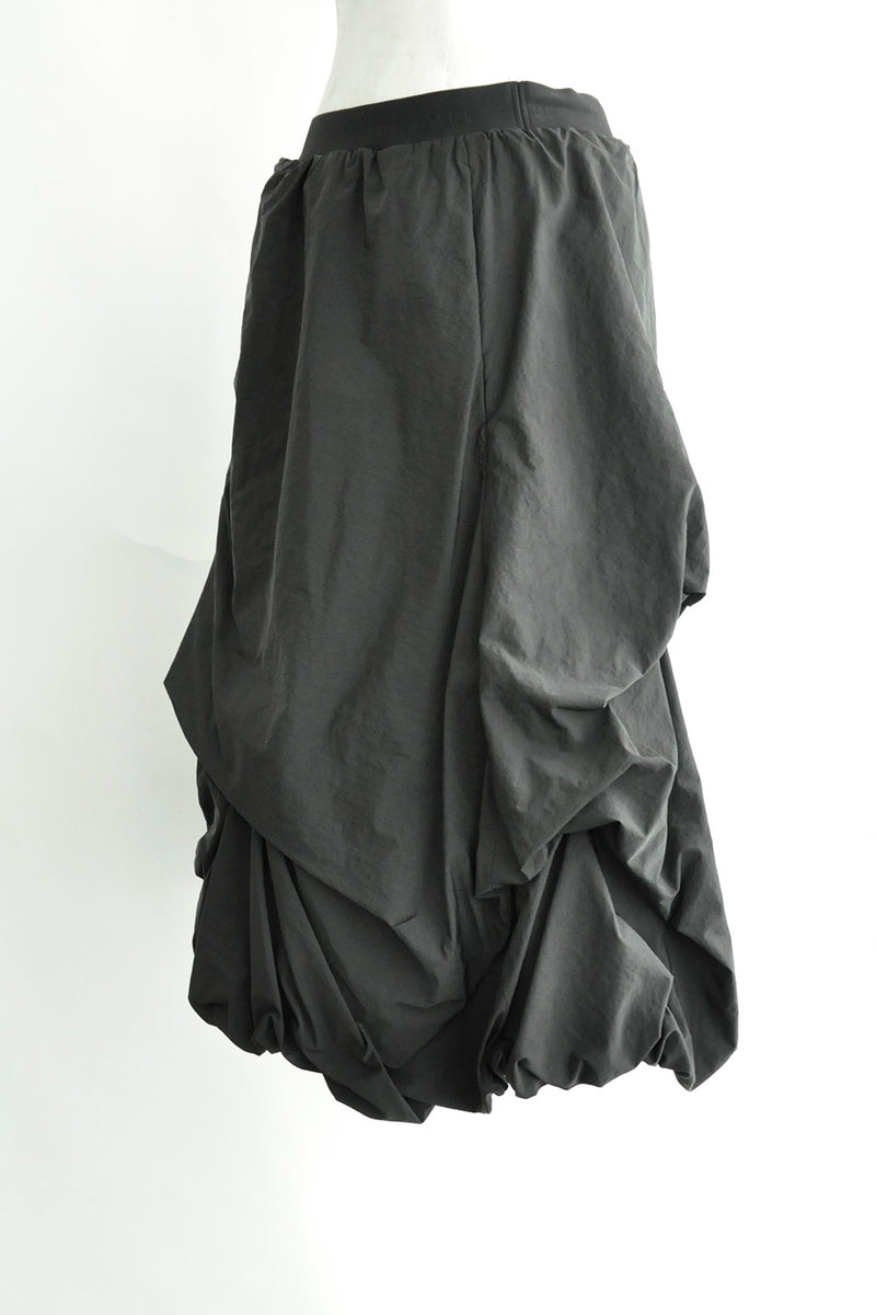 MOVEMENT A-LINE SKIRT
