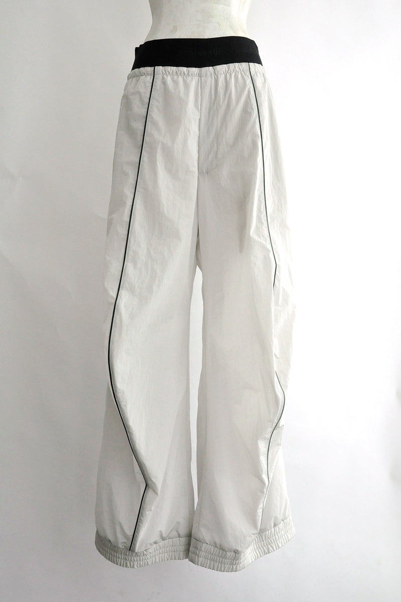 KNEE SHAPE TRACKPANTS