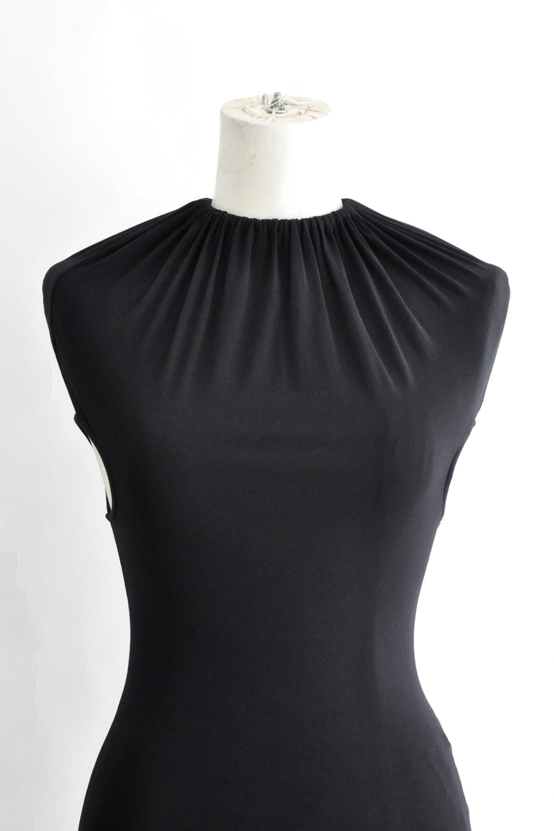 GATHERED NECK TOP