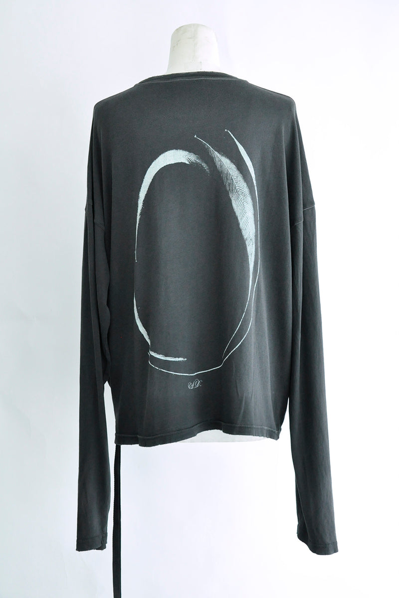 EMIL RELAX FIT LONG SLEEVE BOXY T-SHIRT WITH "INFINITY FEATHERS"