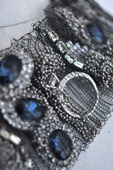 KNITTED NECKLACE