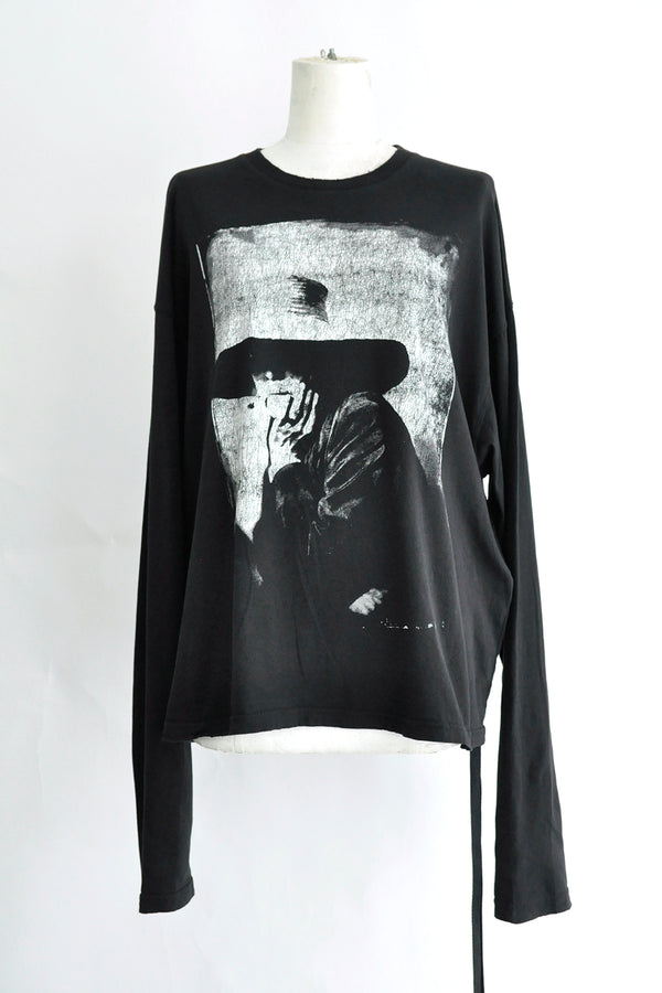 EMIL RELAX FIT LONG SLEEVE BOXY T-SHIRT WITH "THE STRANGER"