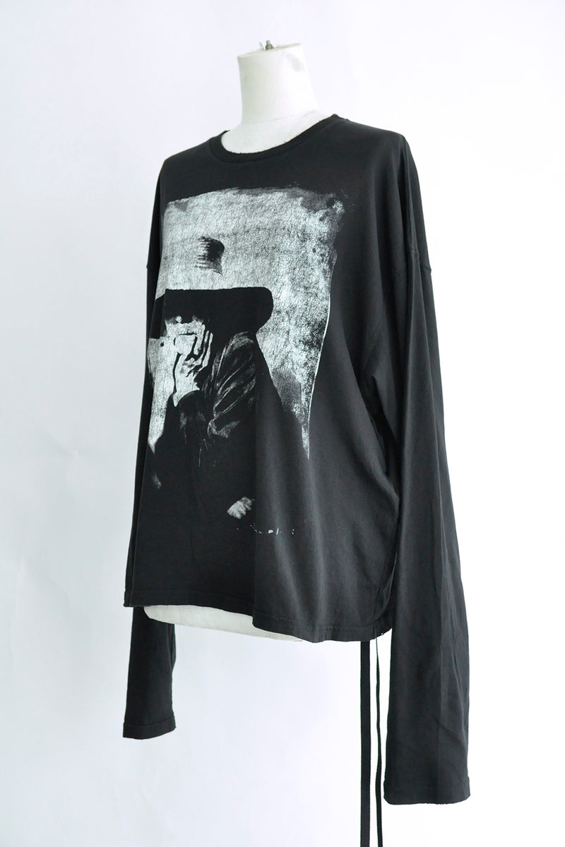EMIL RELAX FIT LONG SLEEVE BOXY T-SHIRT WITH "THE STRANGER"