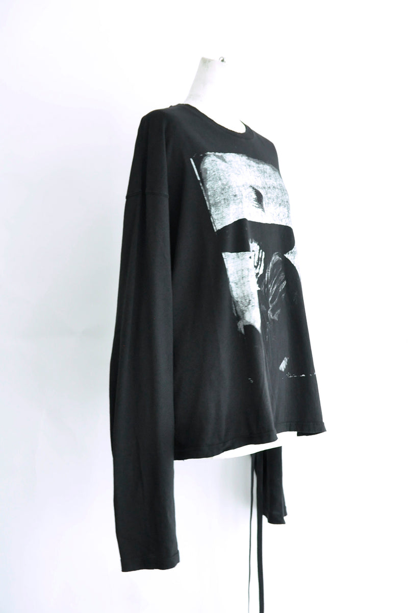 EMIL RELAX FIT LONG SLEEVE BOXY T-SHIRT WITH "THE STRANGER"
