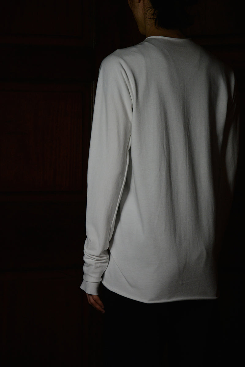 ONE-PIECE LONG SLEEVE T-SHIRT