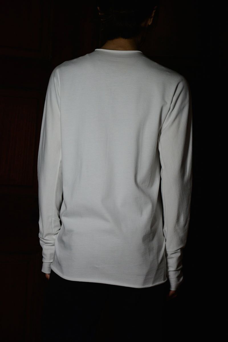 ONE-PIECE LONG SLEEVE T-SHIRT