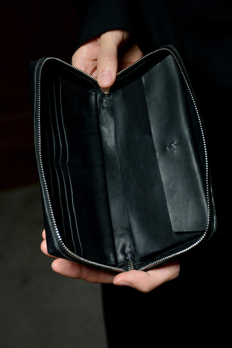 ZIPPED EXTRA LARGE WALLET BLACK