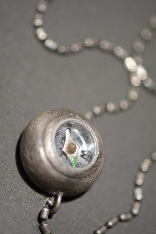 SILVER COMPASS CHAIN