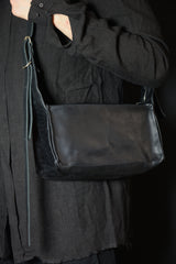 MIDIUM RECTANGULAR SHOULDER BAG / BLACK