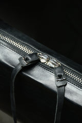 ZIPPED POCHETTE W/SHORT STRAP / BLACK