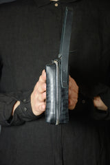 ZIPPED POCHETTE W/SHORT STRAP / BLACK