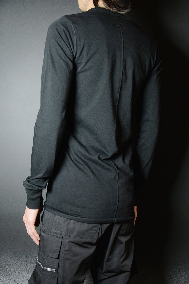 BASIC LONG SLEEVE T-SHIRT