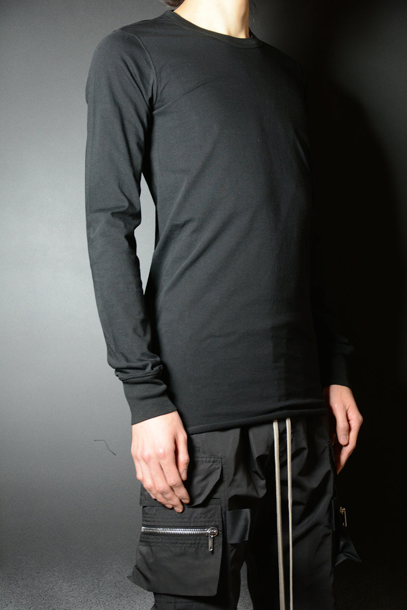 BASIC LONG SLEEVE T-SHIRT