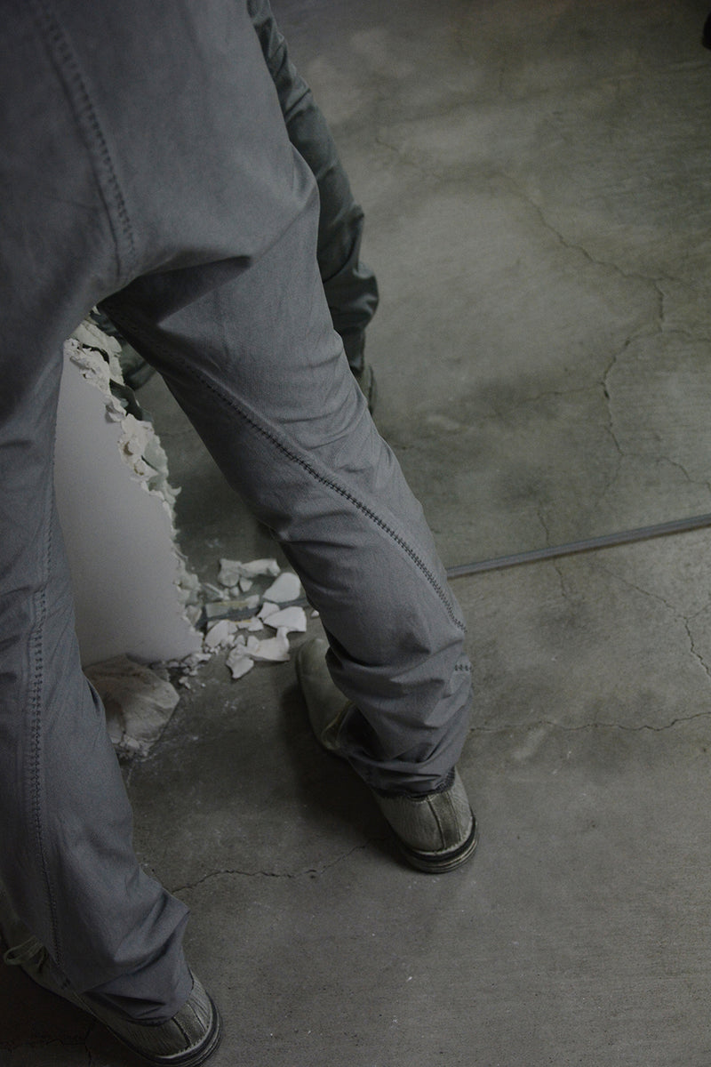 OBJECT DYED VISIBLE MELTLOCK FRONT-ZIP TROUSERS