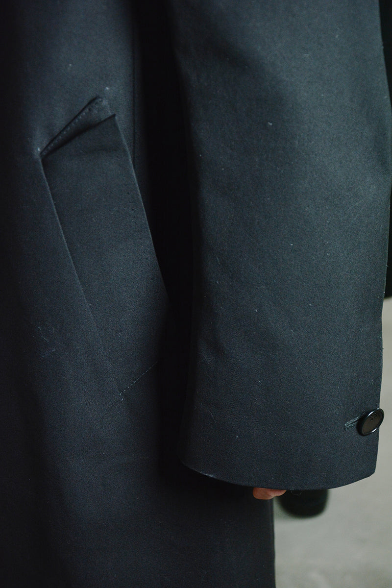BACK RAGLAN HIGH NECK LINED COAT