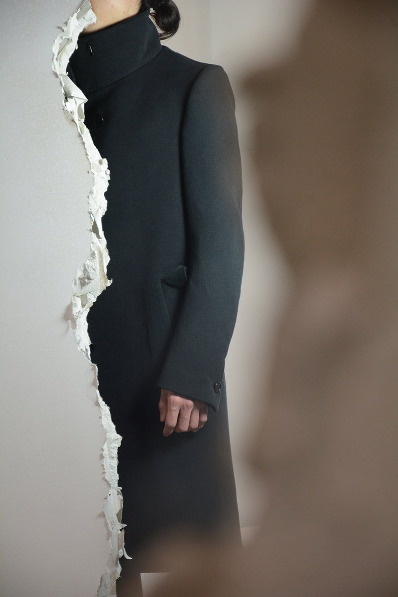 BACK RAGLAN HIGH NECK LINED COAT
