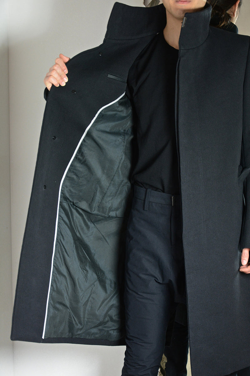 BACK RAGLAN HIGH NECK LINED COAT