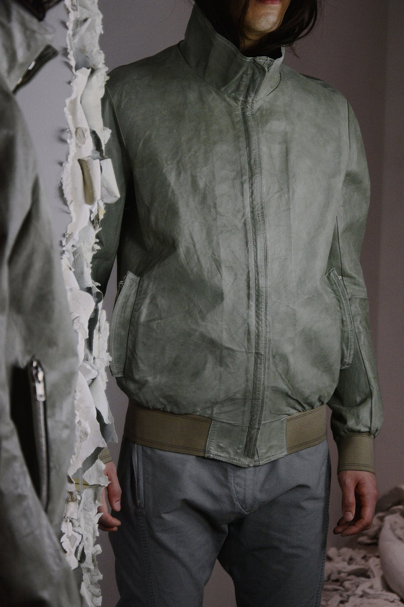 OBJECT DYED SEMI-ARMHOLE LEATHER BOMBER