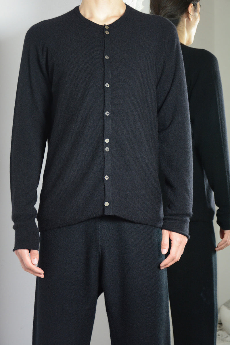 MANDARIN COLLAR ARCHED SHOULDER SHIRTS