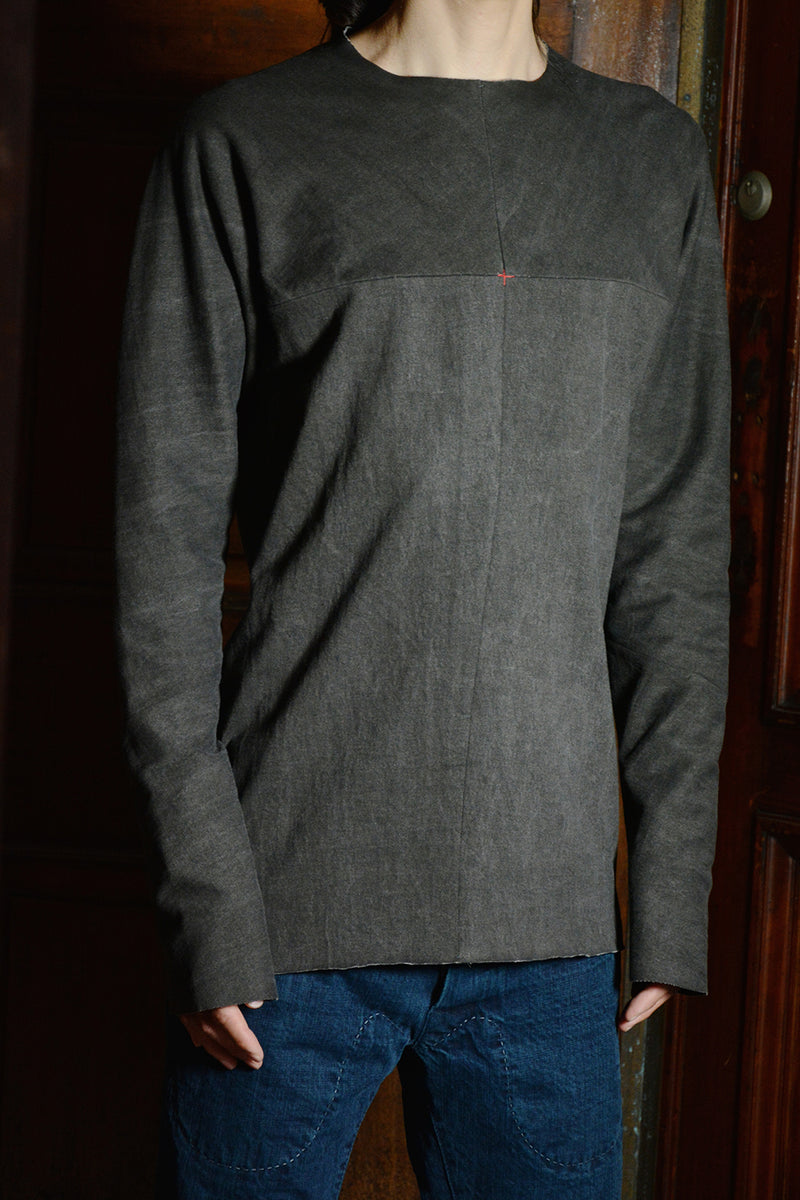 ONE-PIECE LONG SLEEVE T-SHIRT / CARBON