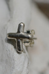 CROSS STOP EARRING