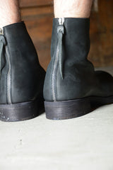 SHORT BACK ZIPPER BOOT W/MULTIPLE SILVER STAPE