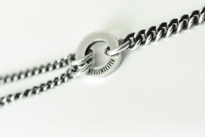 ELSU MEDAILLON NECKLACE FILLED WITH L