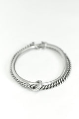 VOKKO IRREGULAR BANGLE WITH CHAIN