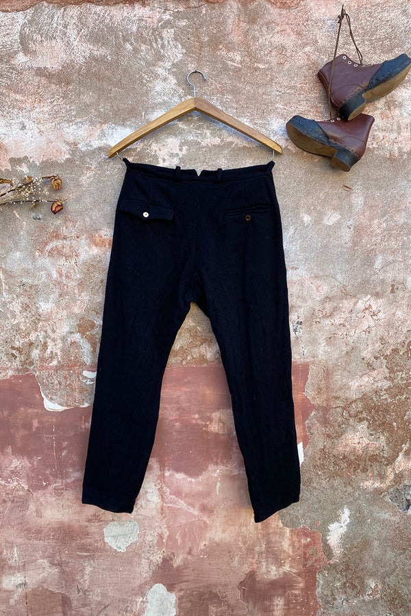 BLACK TROUSERS
